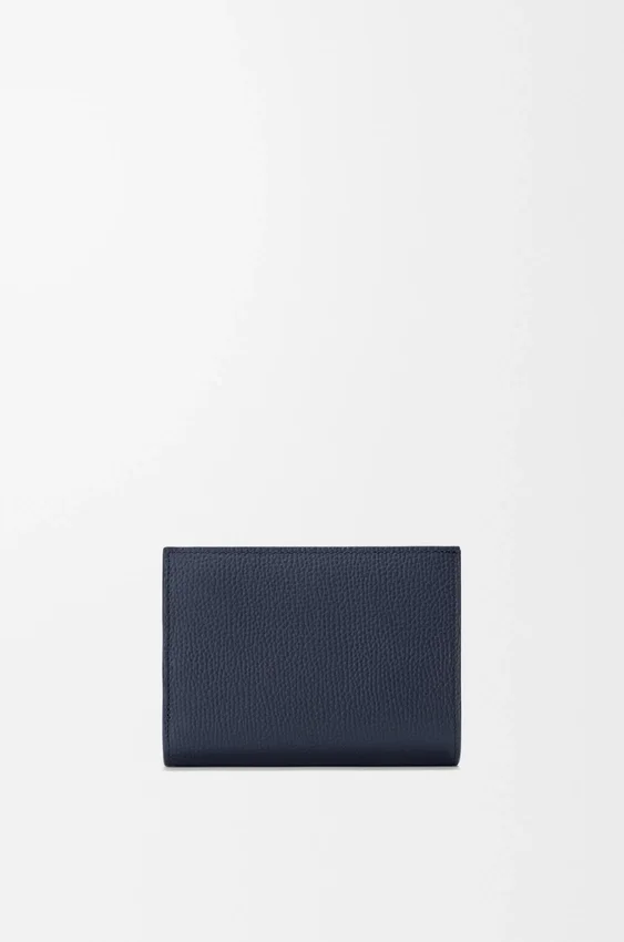 Anagram Compact Wallet in Pebble Grained Calfskin Anagram Compact Wallet in Pebble Grained Calfskin