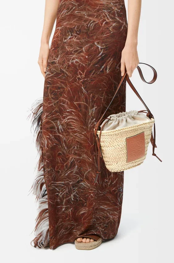 Drawstring Bucket in Palm Leaf and Calfskin Drawstring Bucket in Palm Leaf and Calfskin
