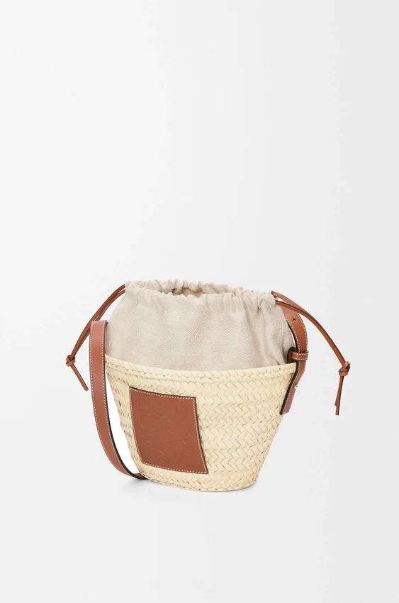 Drawstring Bucket in Palm Leaf and Calfskin Drawstring Bucket in Palm Leaf and Calfskin