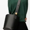 Medium Pebble Bucket in Smooth Calfskin