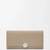 Pebble Continental Wallet in Pebble Grained Calfskin
