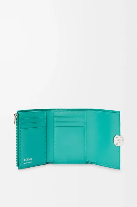 Pebble Small Vertical Wallet in Pebble Grained Calfskin Pebble Small Vertical Wallet in Pebble Grained Calfskin