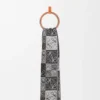 Scarf in Wool and Cashmere